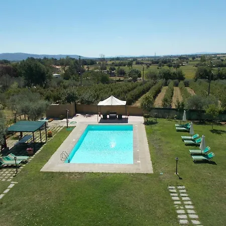 Ferienhaus Fuer 20 Personen In Cortona, Trasimenischer See