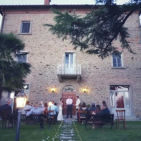 Ferienhaus Fuer 20 Personen In Cortona, Trasimenischer See