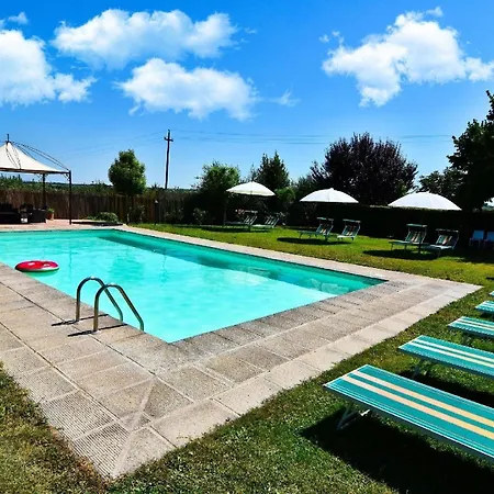 Ferienhaus Fuer 20 Personen In Cortona, Trasimenischer See Holiday home